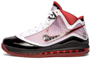 Nike LeBron VII (2009-10)