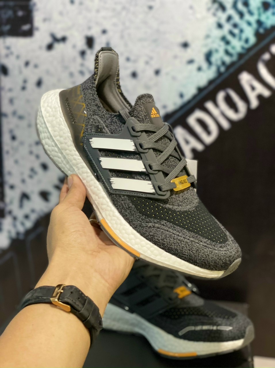 Adidas Utraboost 21 - Grey